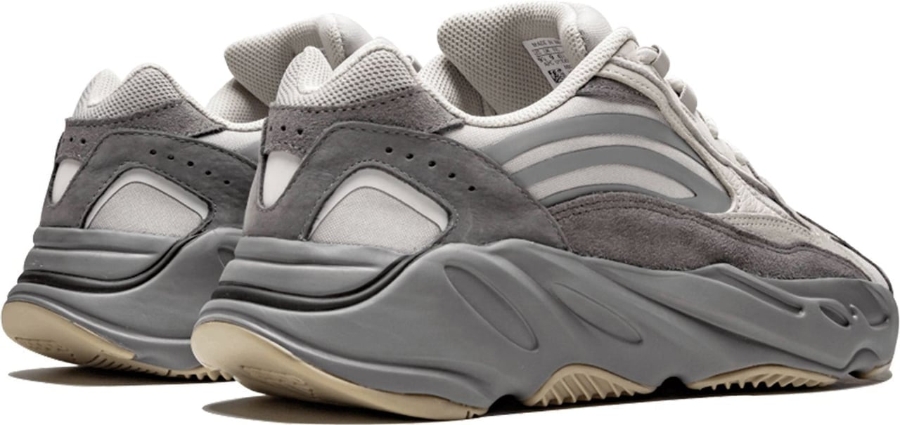 adidas yeezy boost 700 V2 Tephra