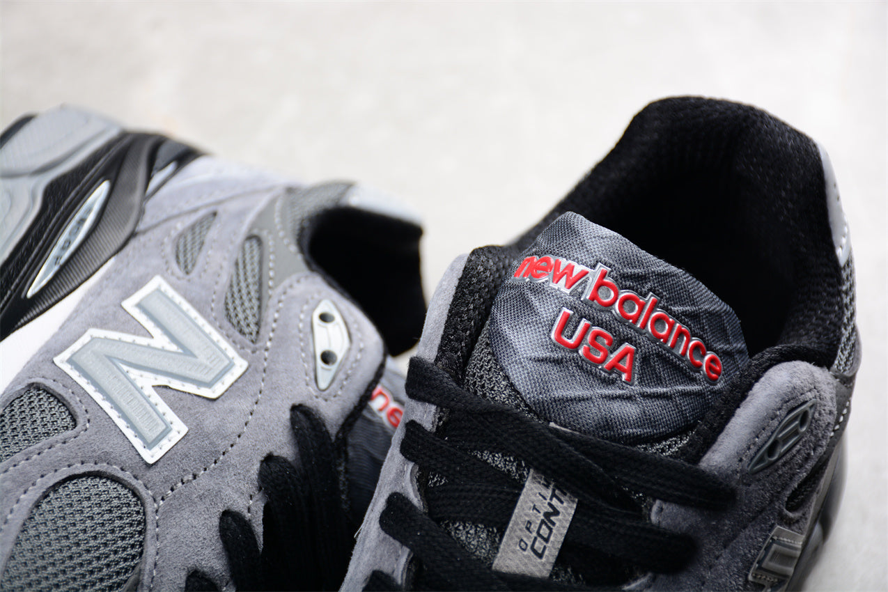 New Balance 990 V3