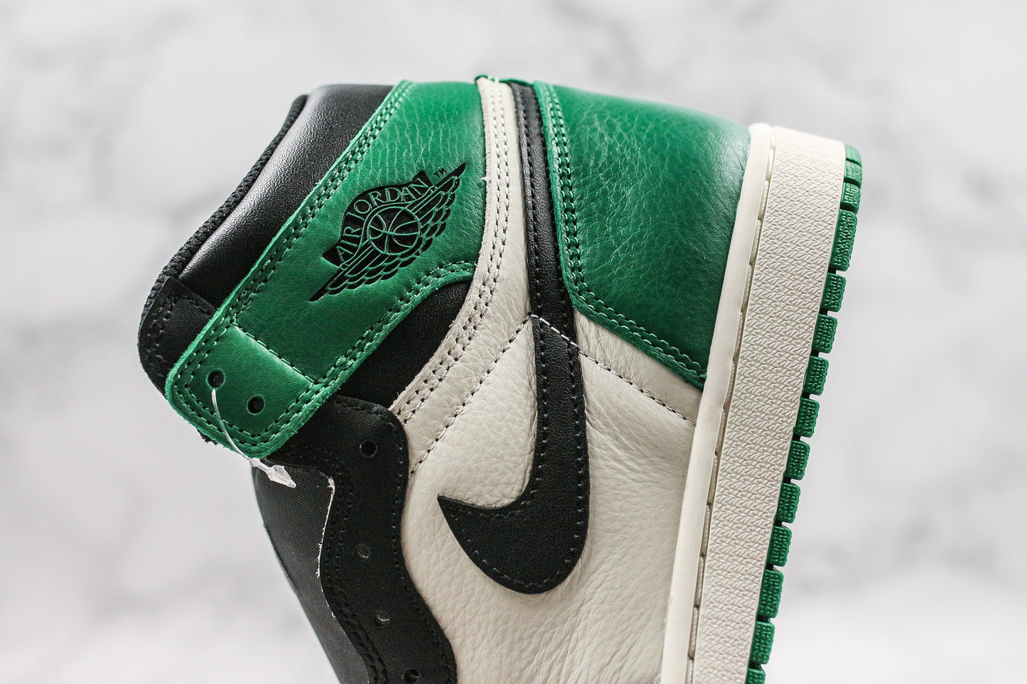 Air Jordan 1 Retro High OG “Pine Green