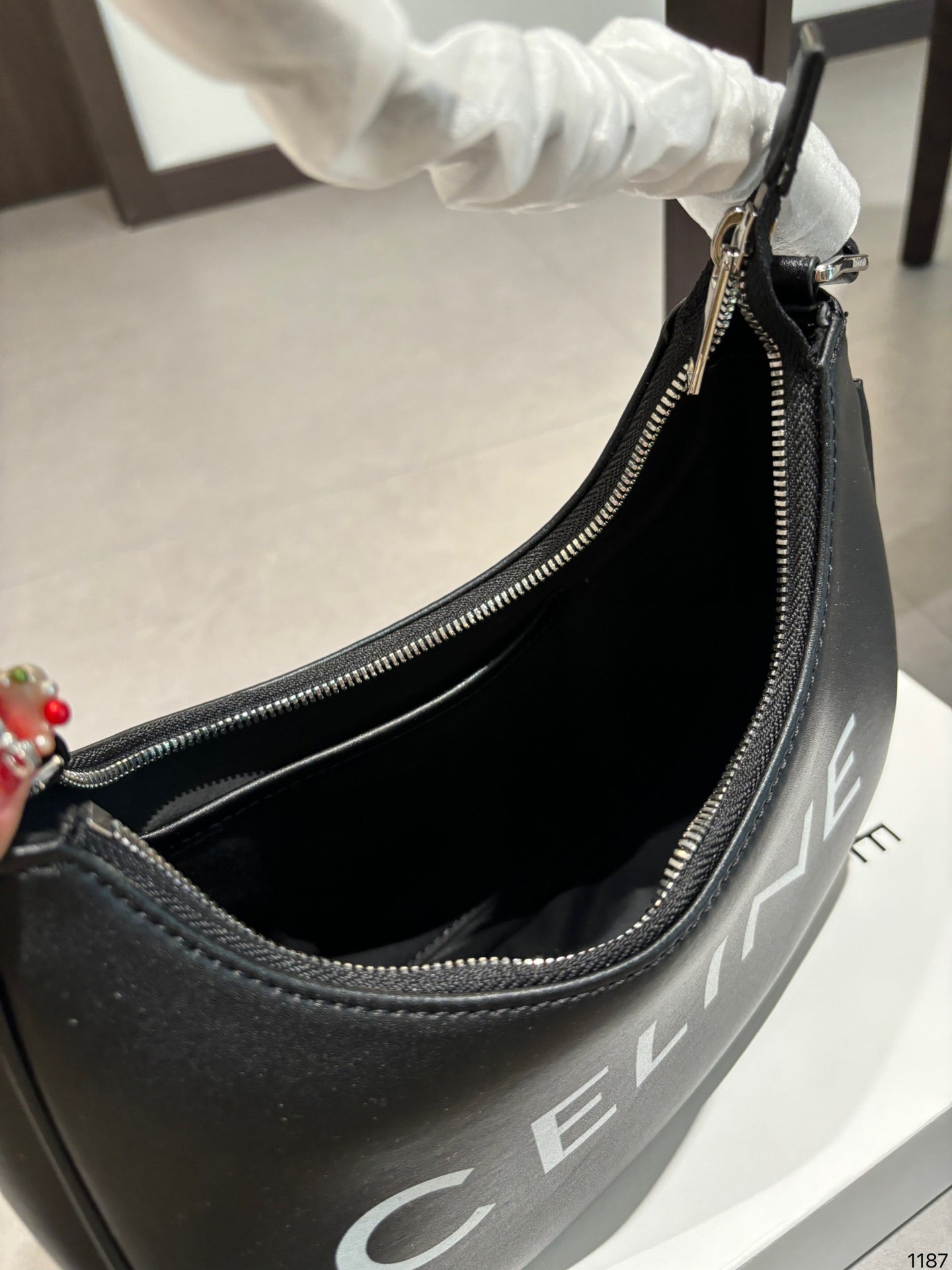 Celine MEDIUM AVA TRIOMPHE BAG