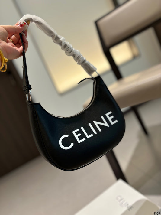 Celine MEDIUM AVA TRIOMPHE BAG