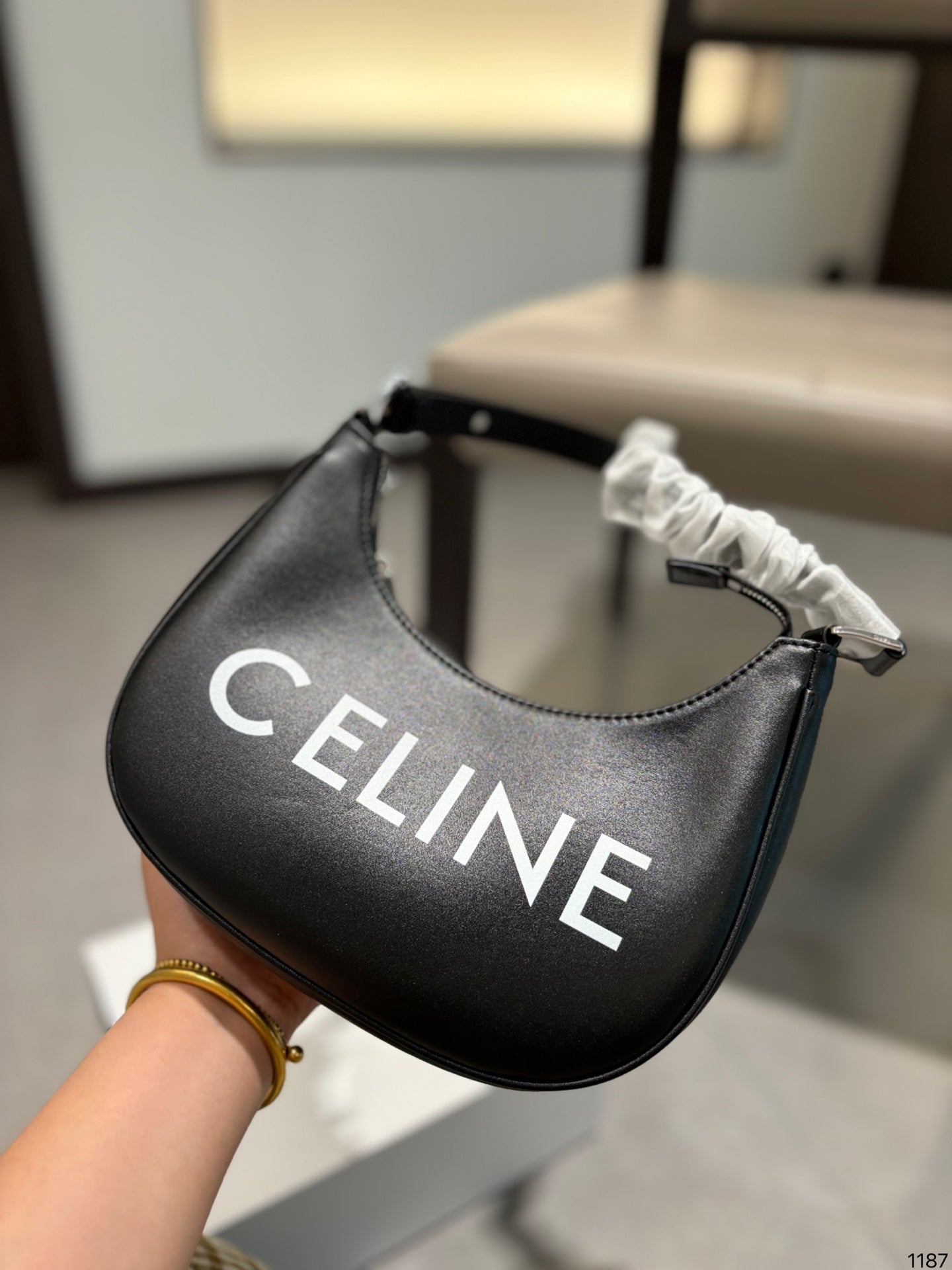 Celine MEDIUM AVA TRIOMPHE BAG